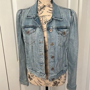 Woman’s pistola denim jacket puffy sleeves excellent condition